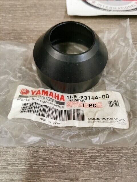 NOS YAMAHA XS360C XS400E XS400SH XS400SG DUST SEAL QTY2 1L9-23144-00-00 Y106