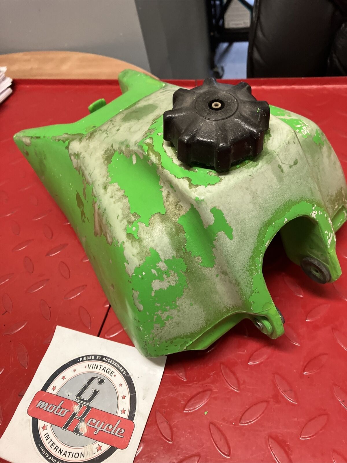 Kawasaki KDX80 1987 fuel tank gas petrol reservoir