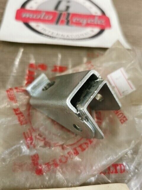 NOS HONDA CB450 CL450 1968 1970 BRACKET 2 PILLION 50711-292-000 H83