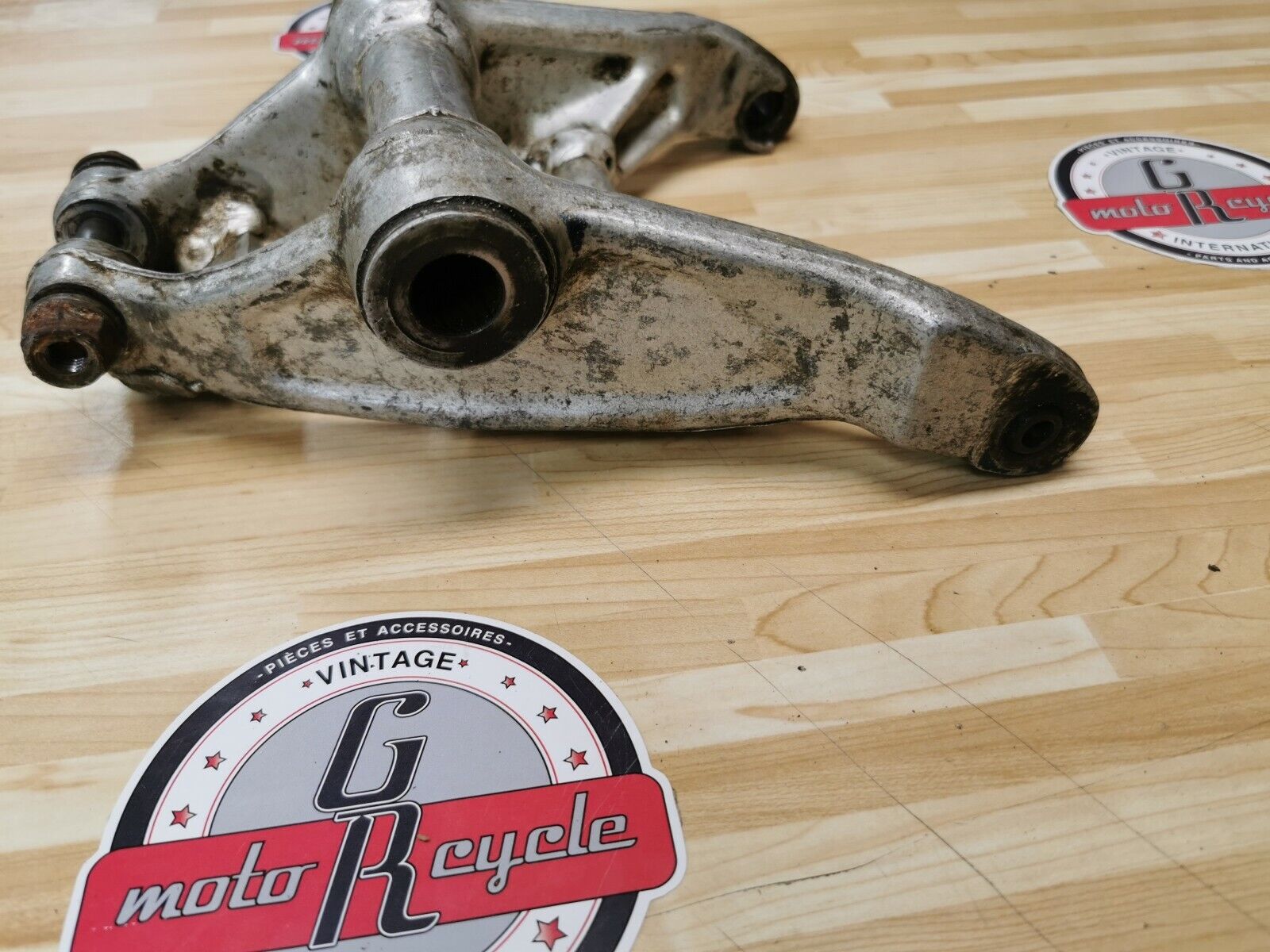 Suzuki RM125 1982 rear swingarm linkage cushion lever RM465 RM250 1982 1983