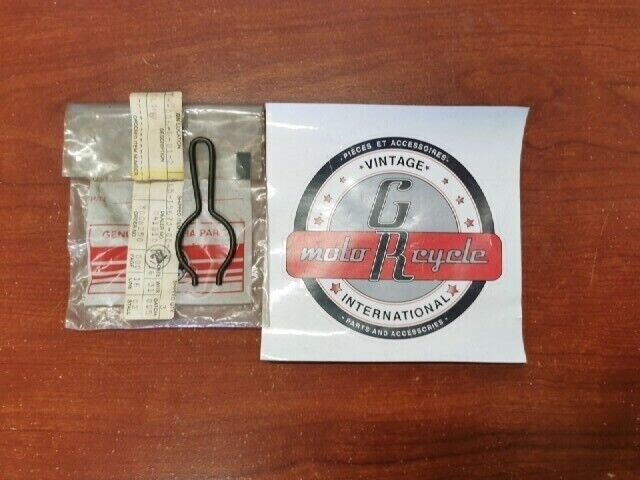 NOS Yamaha LC50 MA50 PW50 QT50 CLIP 3L5-15673-00-00 Y119