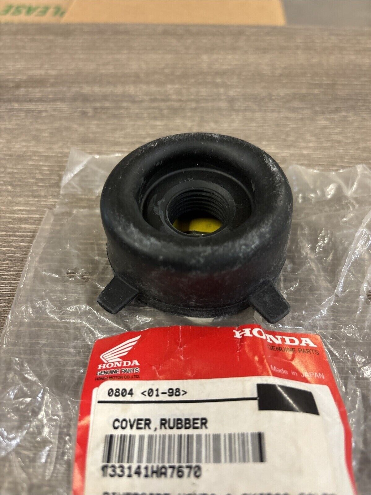 NOS Honda TRX350 TRX400FW TRX450ES TRX450S RUBBER COVER 33141-HA7-670 H117