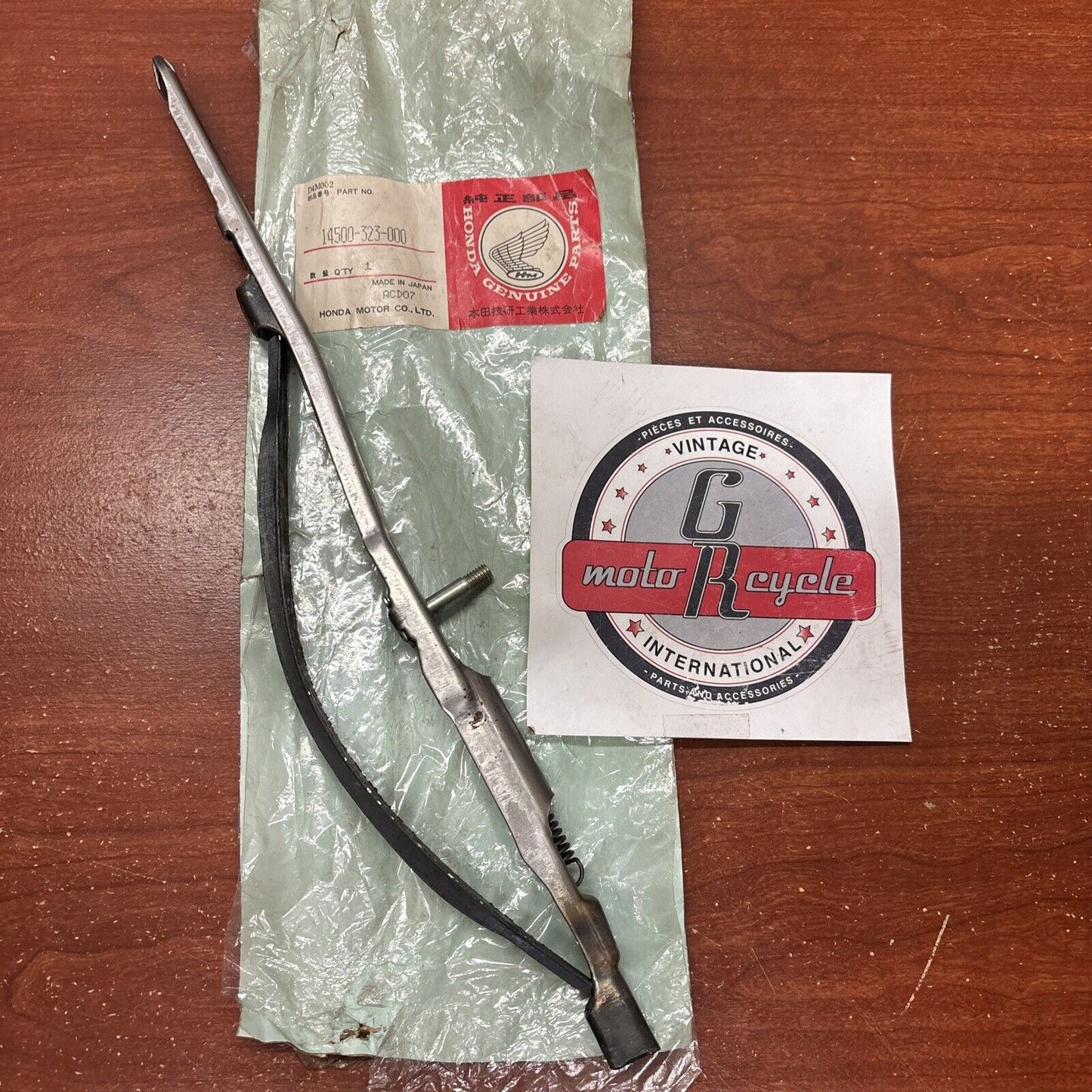 NOS Honda CB500 K0-K3 CB550 F0-F2 K0-K3 CHAIN TENSIONER 14500-323-000 H154