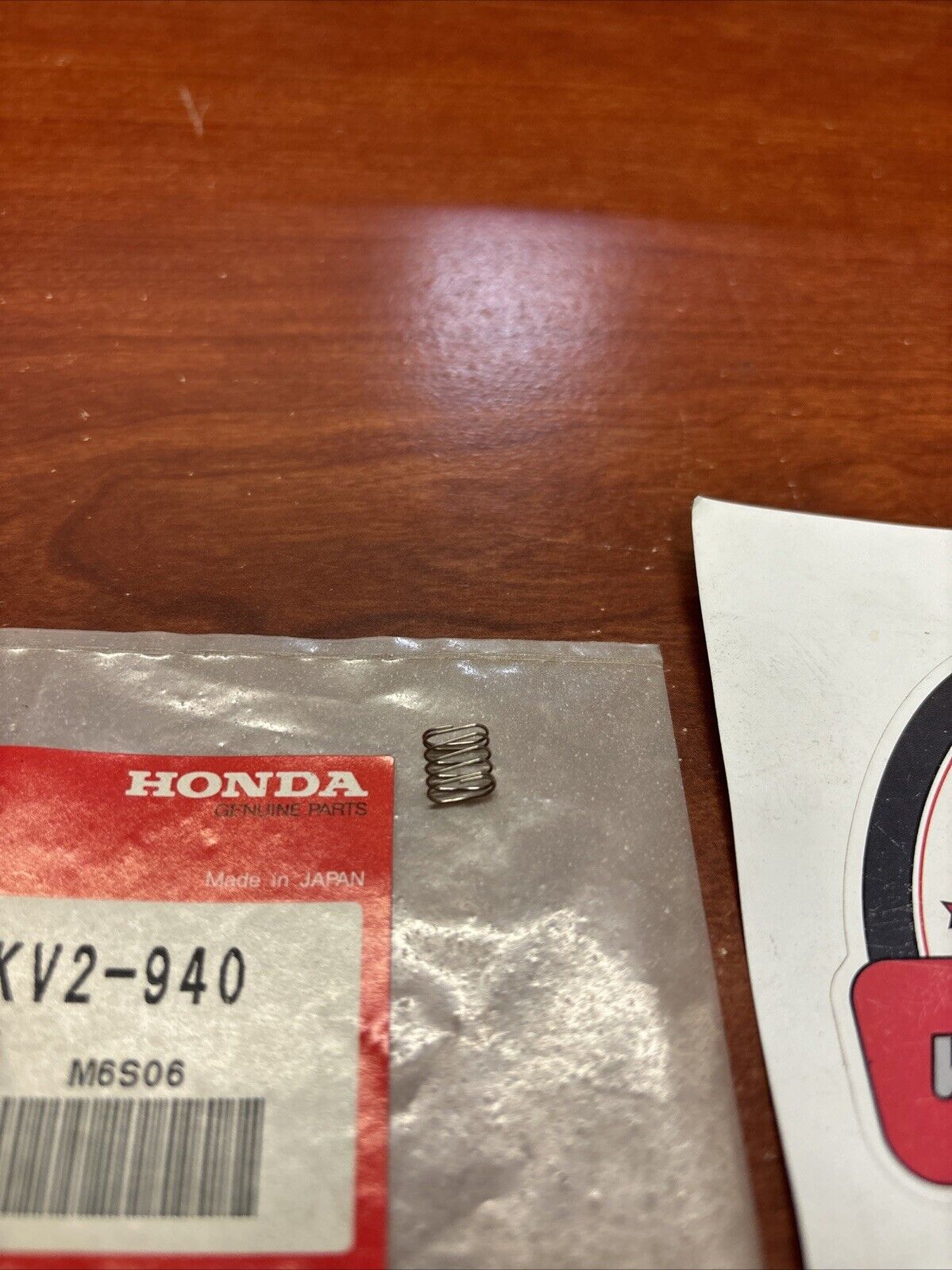 NOS Honda CB400SS TRX400EX XR250 R XR400R ROLLER SPRING 14122-KV2-940 H141