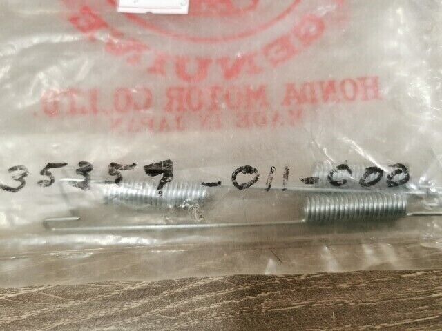 NOS HONDA C110 C115 C200 CB350F CB550 S90 XL250 SPRING 35357-011-000 H89