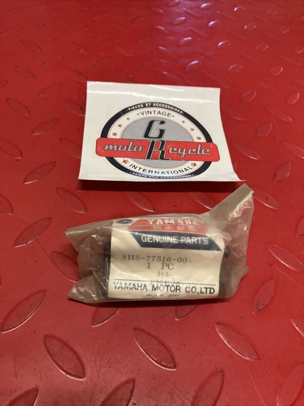 NOS YAMAHA ET300 ET340 EC340 EC540 RUBBER BUSHING 8H5-77516-00-00 Y60