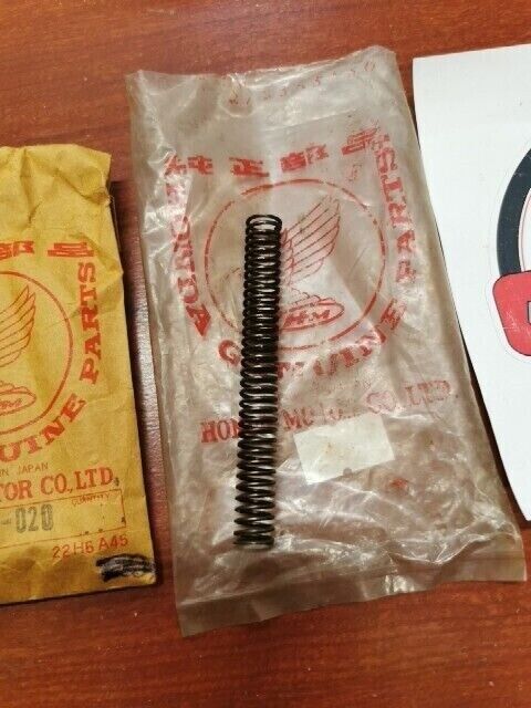 NOS Honda CB250 K0 CB350 K0 CL250 K0 CL350 K0 TENSIONER SPRING 14541-286-020 H93