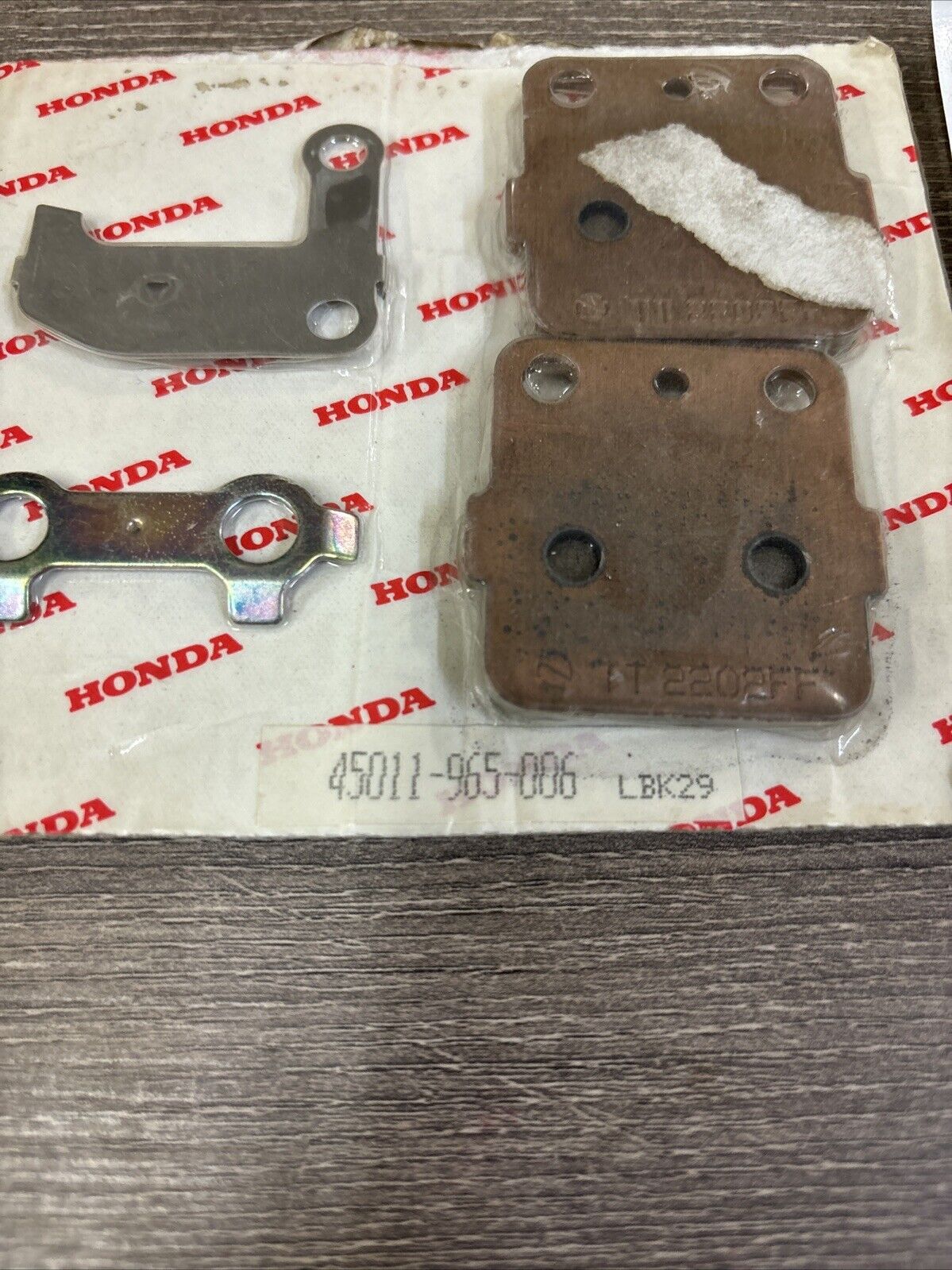 NOS Honda 1983 - 1985 ATC200X 1983 1984 ATC250R PAD SET 45011-965-006 H122