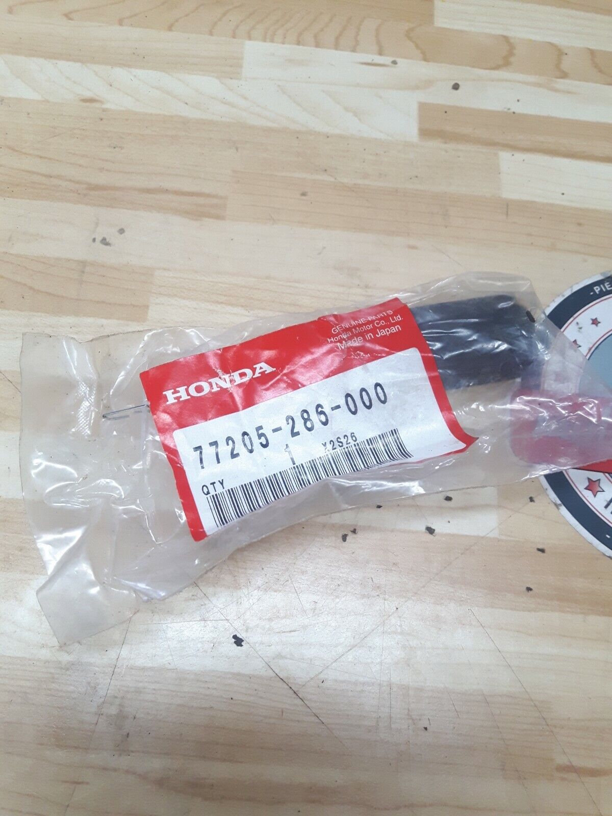 Honda NOS seat rubber cushion damper 77205-286-000