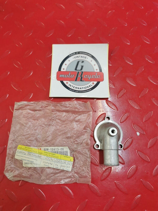NOS YAMAHA VT600 VX700 SX600 THERMOSTAT COVER 82M-12413-00-00 Y29