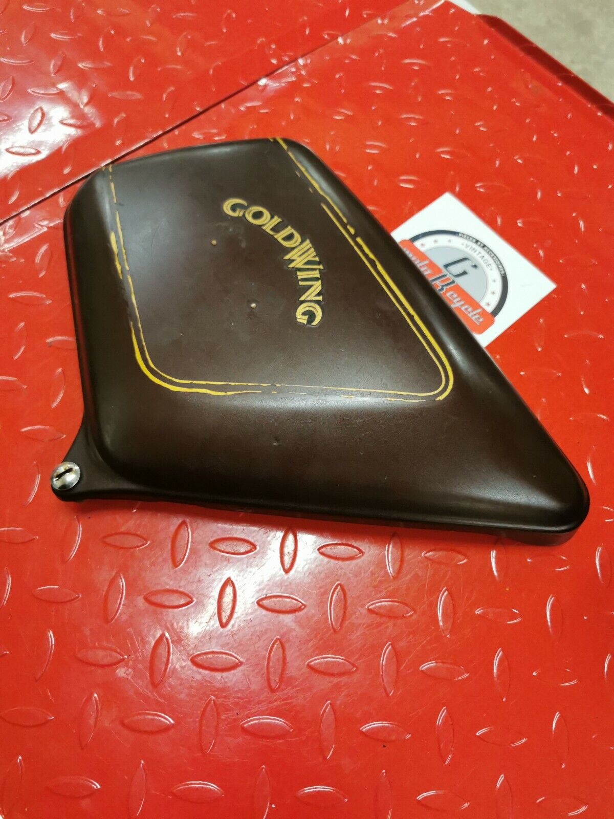 Honda GL1000 1976 goldwing 1000 Gold wing right side cover panel fairing limited