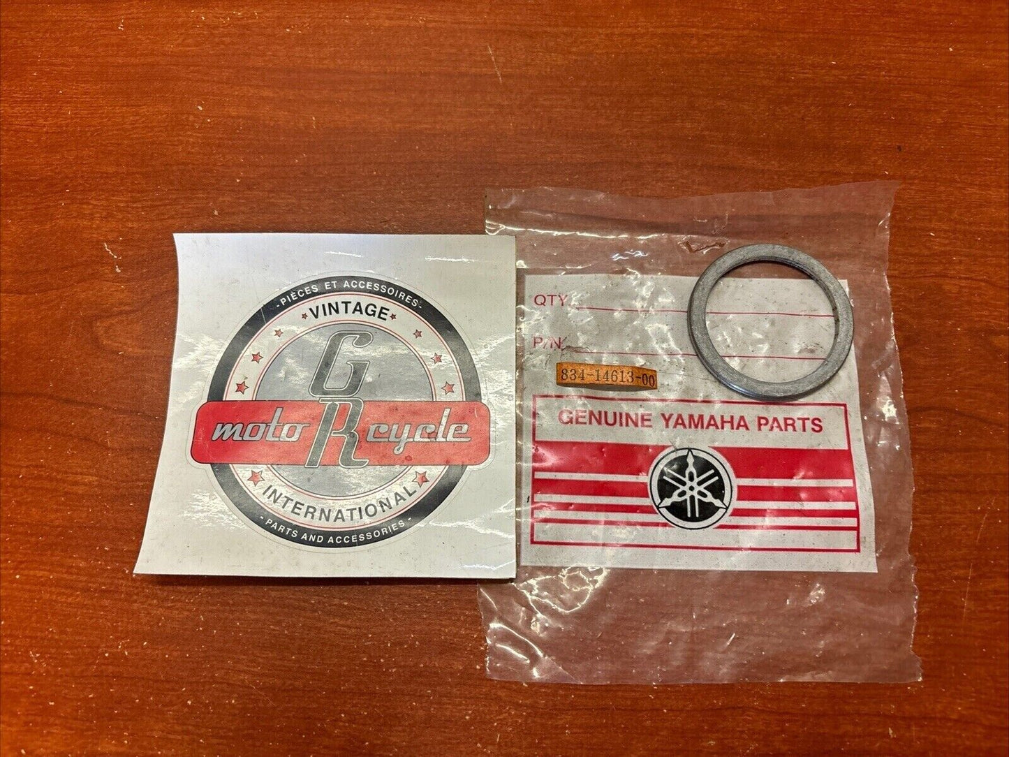 NOS Yamaha EXHAUST GASKET 834-14613-00-00 SUB 834-14613-09-00 Y177