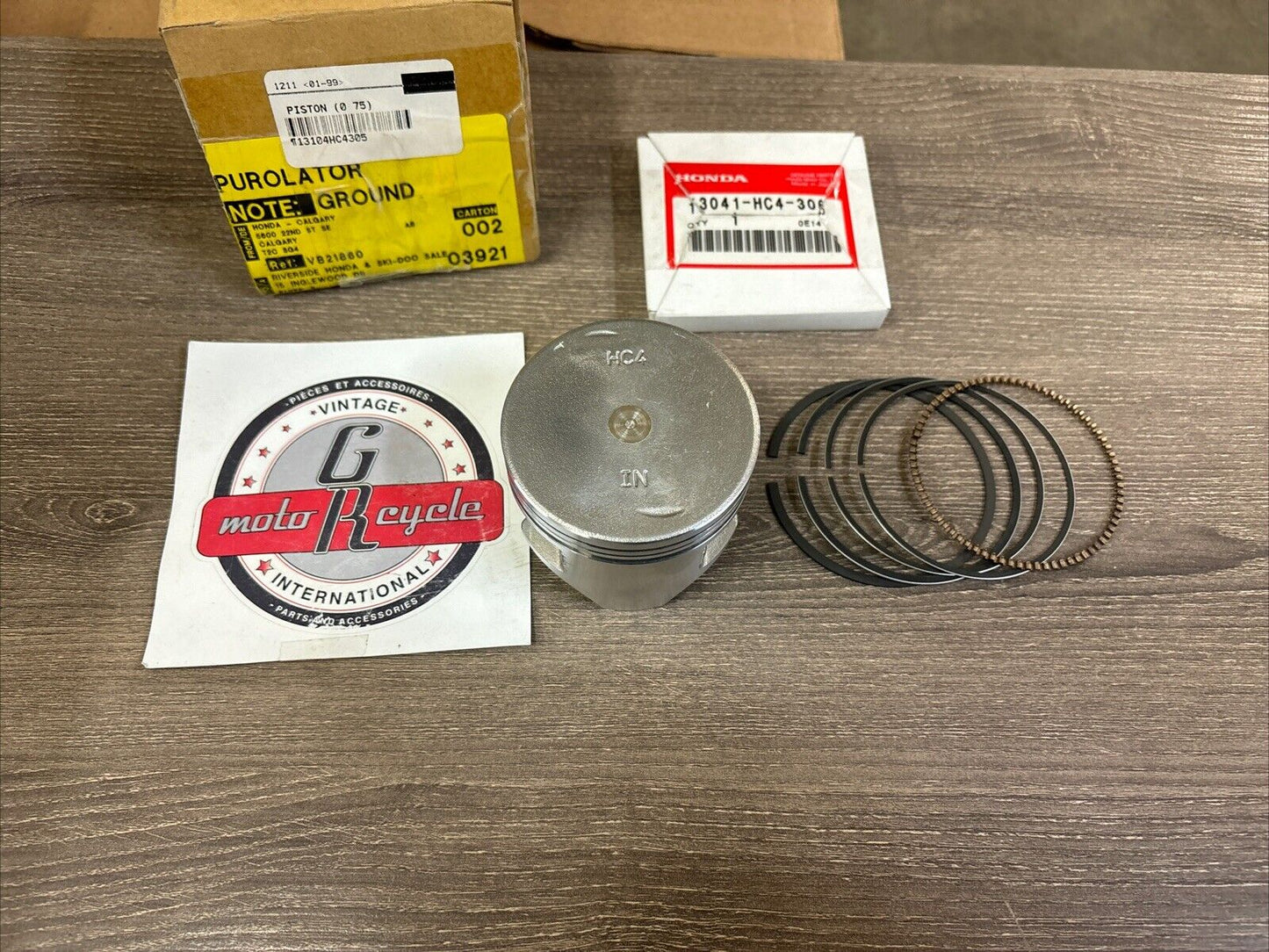 NOS Honda TRX300 TRX300FW PISTON & RING 0.75 13104-HC4-305 13041-HC4-306 H136