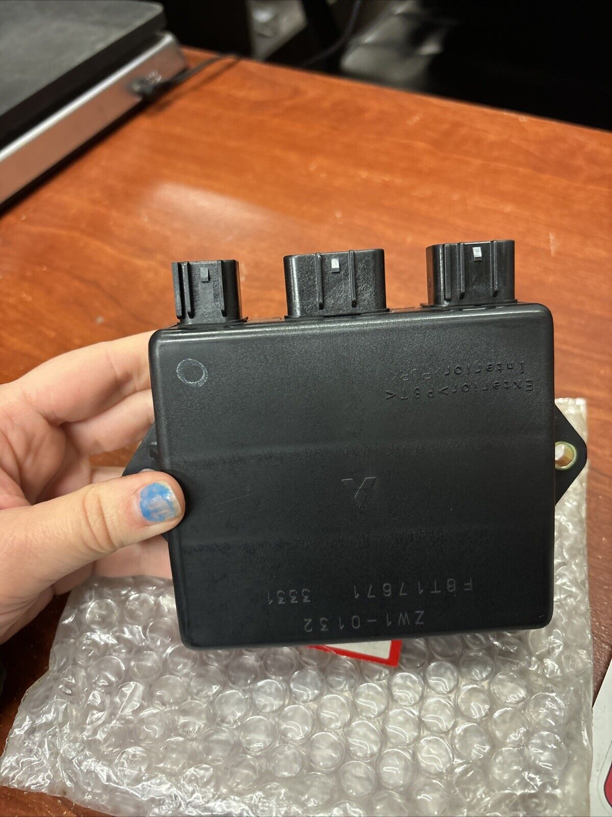NOS Honda BF75 BF90 IGNITION CONTROL MODULE CDI 30400-ZW1-013 H181
