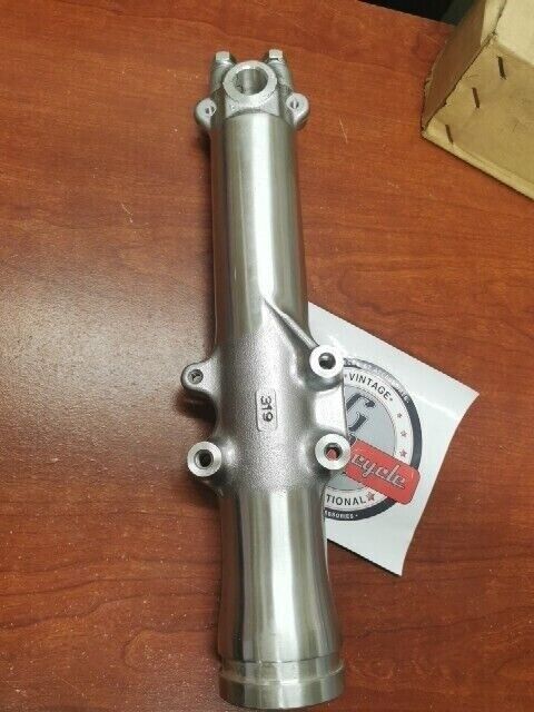 NOS Honda CB450K CB750K LEFT FRONT FORK CASE (LOWER) 51520-319-010 H97