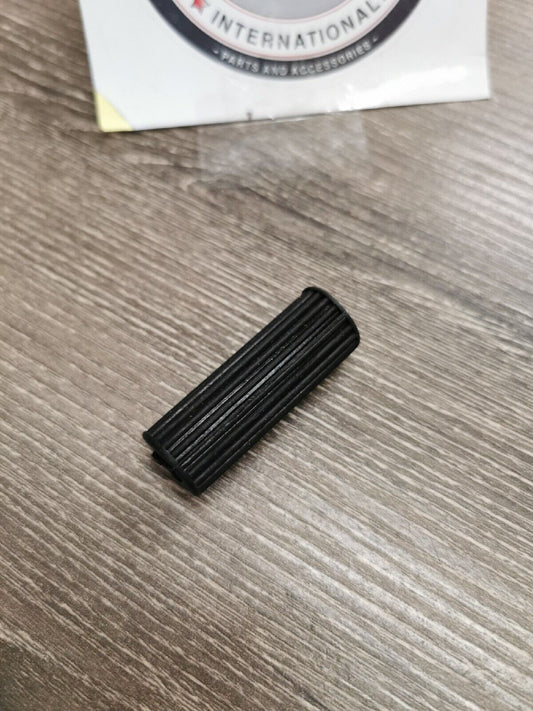 NOS YAMAHA YJ2 YG1 YJ1  Kick Start Pedal Lever Cover 102-15618-00-00  Y58