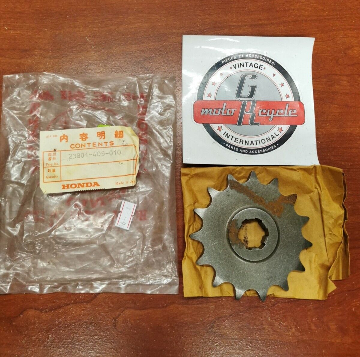 NOS Honda 1977 1978 CB750K DRIVE SPROCKET (15T) 23801-405-010 H64