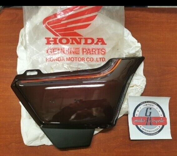 NOS Honda CB750C RIGHT SIDE COVER *R104CU* (CANDY MUSE RED) 83610-425-730ZA H78
