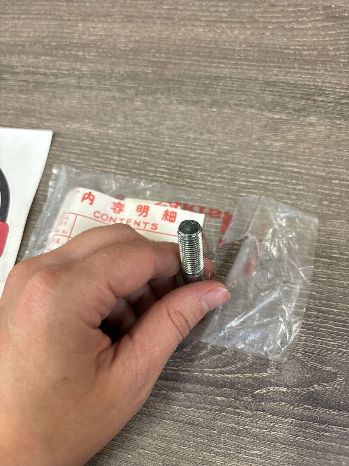 NOS Honda TRX300 TRX300FW TRX350 D BOLT STUD / FINAL GEAR 90137-HA7-770 H130