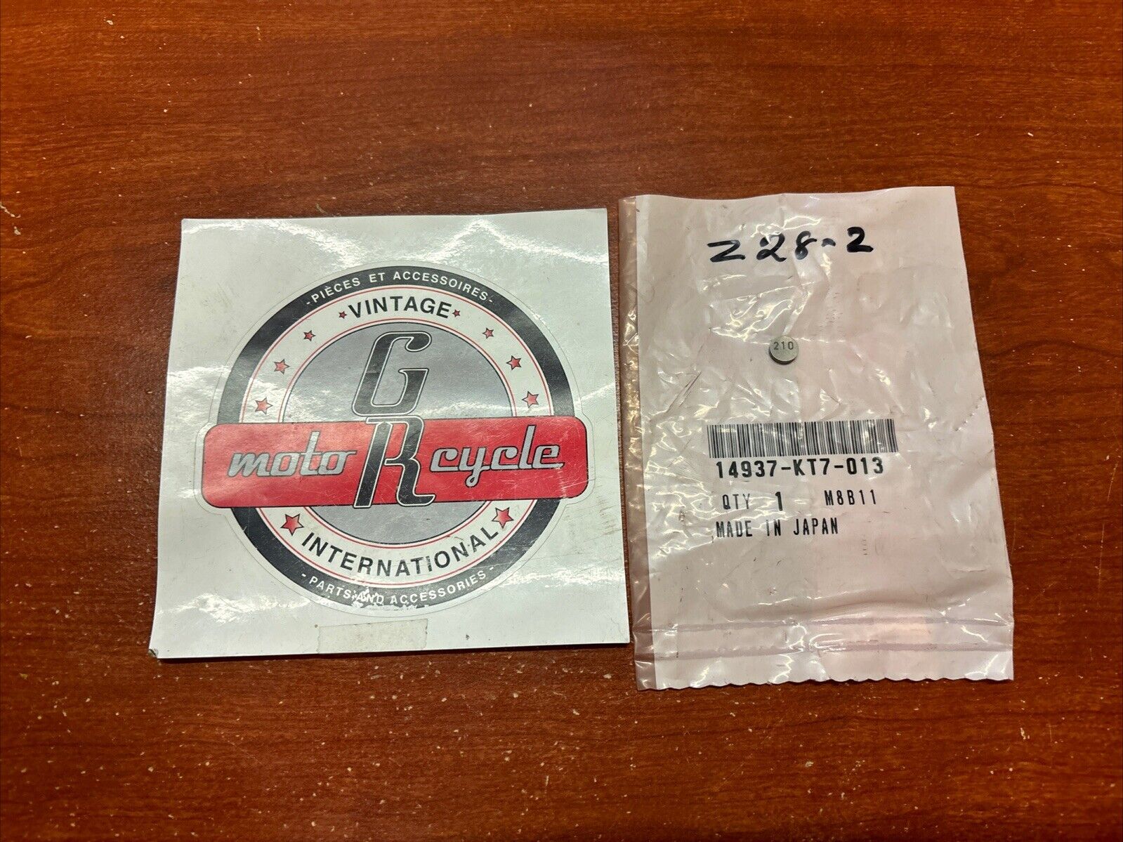 NOS Honda CB1000R CB1300 CB1300A TAPPET SHIM (2.100) 14937-KT7-013 H156
