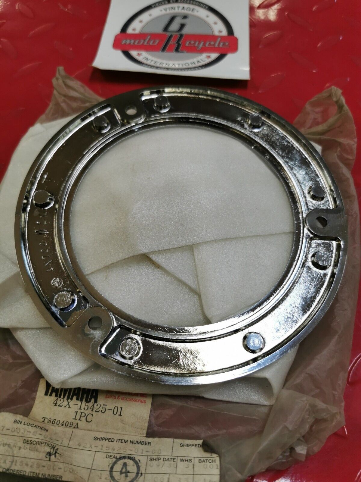 NOS Yamaha XV700 XV750 XV920 COVER GENERATOR R 42X-15425-01-00 Y26