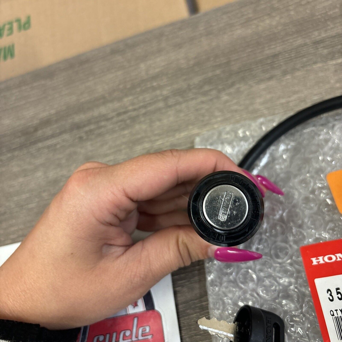 NOS Honda 1993 - 2006 TRX300EX IGNITION KEY SWITCH 35010-HM3-000 H115