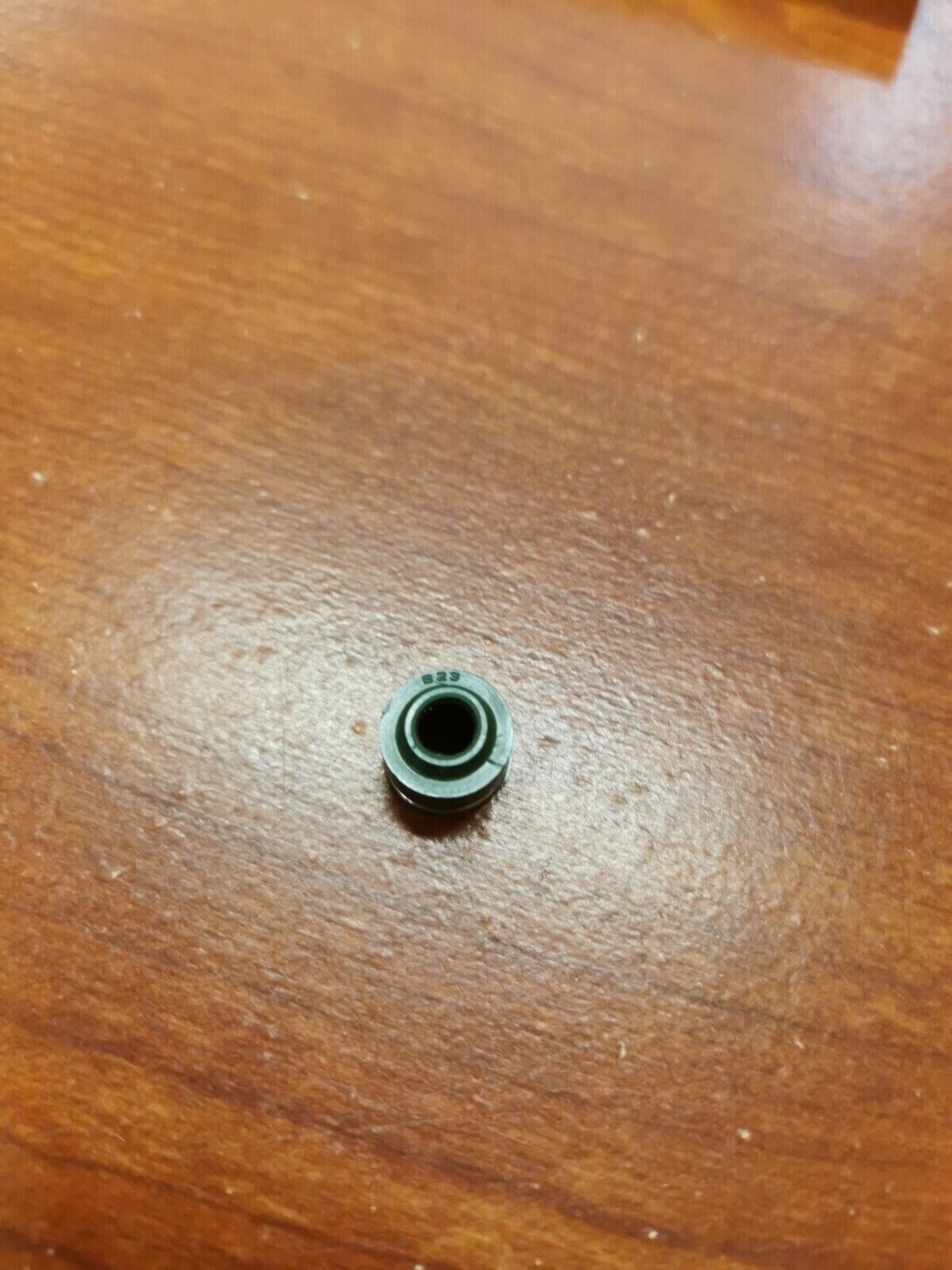 NOS Suzuki OIL SEAL (5.5X11X8.2) 09289-05015 S20