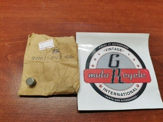 NOS Honda C70 C75 CA125 CA250 CB125 CB175 ROLLER (10.2X9.5) 91101-253-020 H68