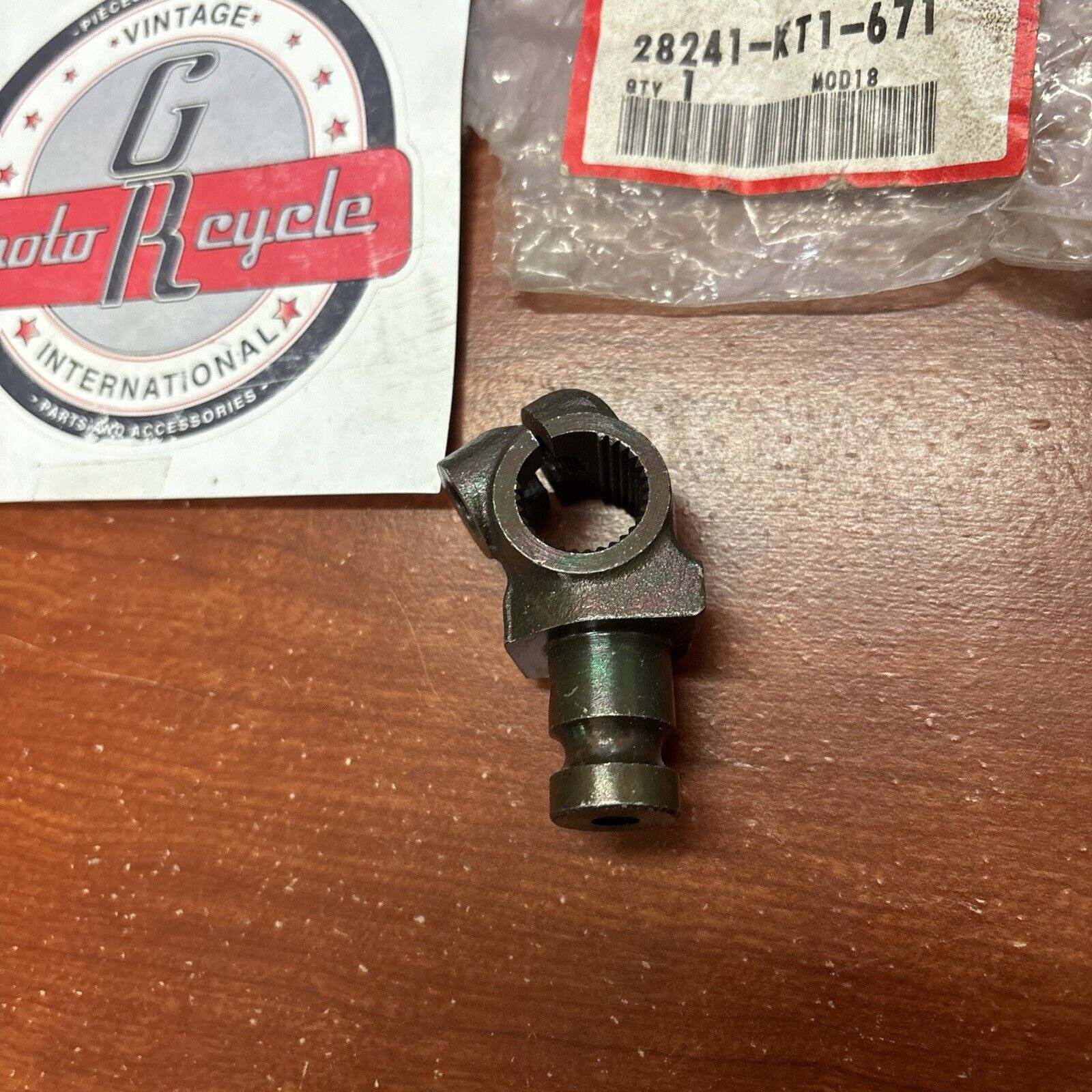 NOS Honda XLR250R XR250L XR250R KICK ARM JOINT 28241-KT1-671 H166