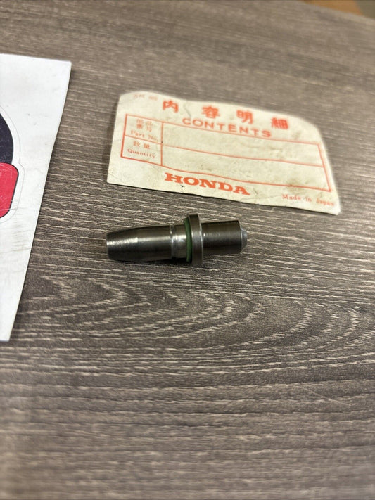 NOS Honda ATC110 ATC90 C90 CL90 CT90 S90 SL90 VALVE GUIDE 12021-028-340 H138