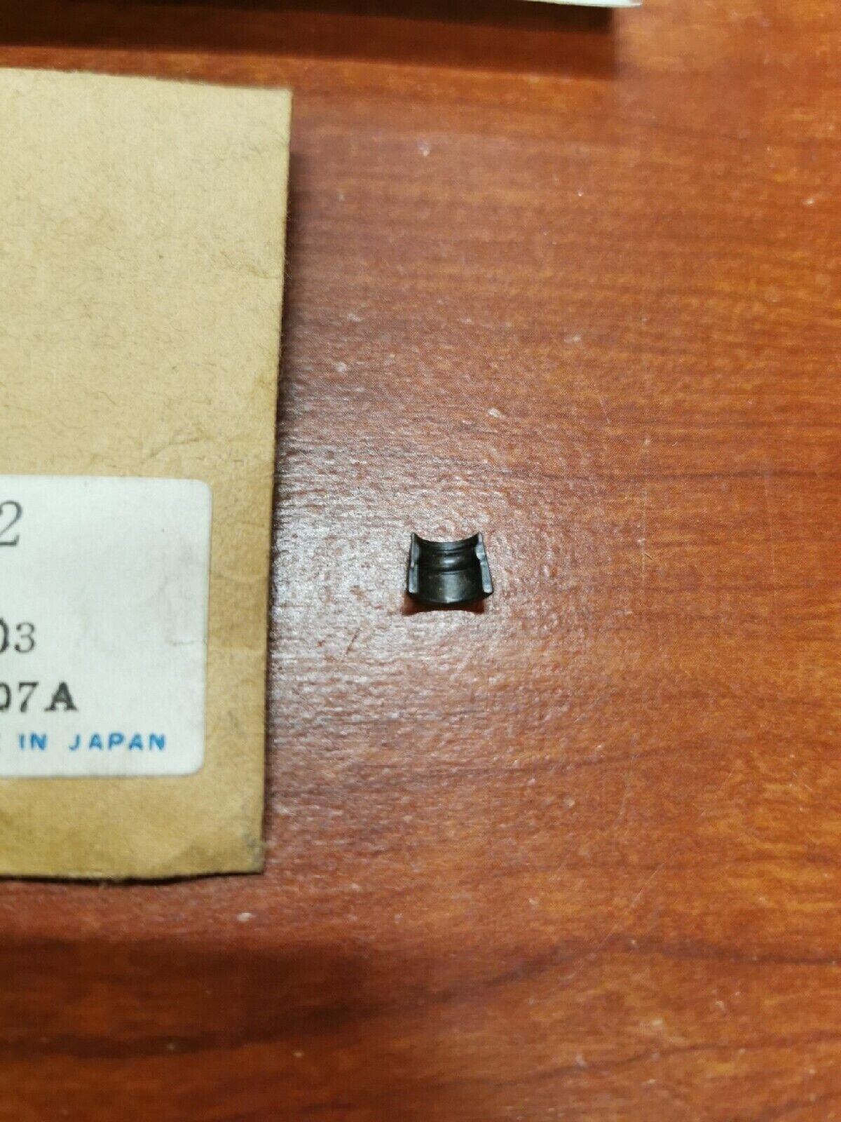 NOS Yamaha XS500 TX500 VALVE SPRING RETAINER COTTER 371-12118-02-00 Y72