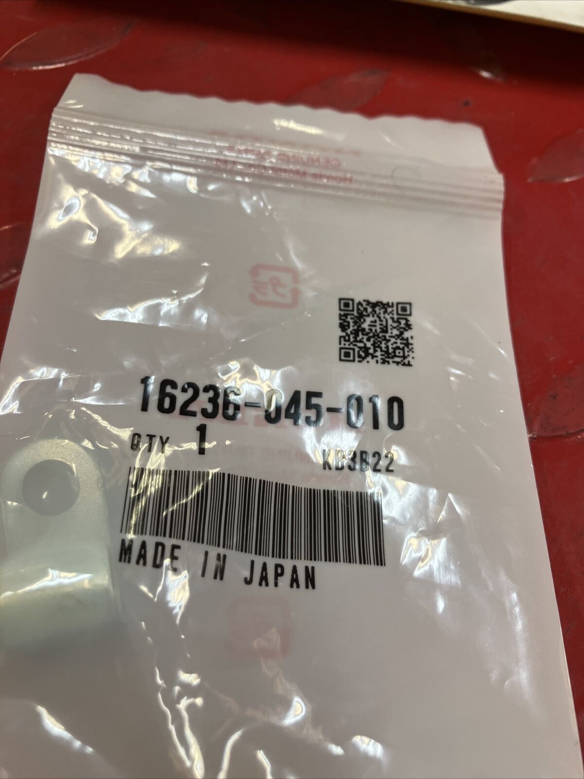 NEW Honda CR125R CR250R CR500R Overflow pipe hose clamp 16236-045-010 H99