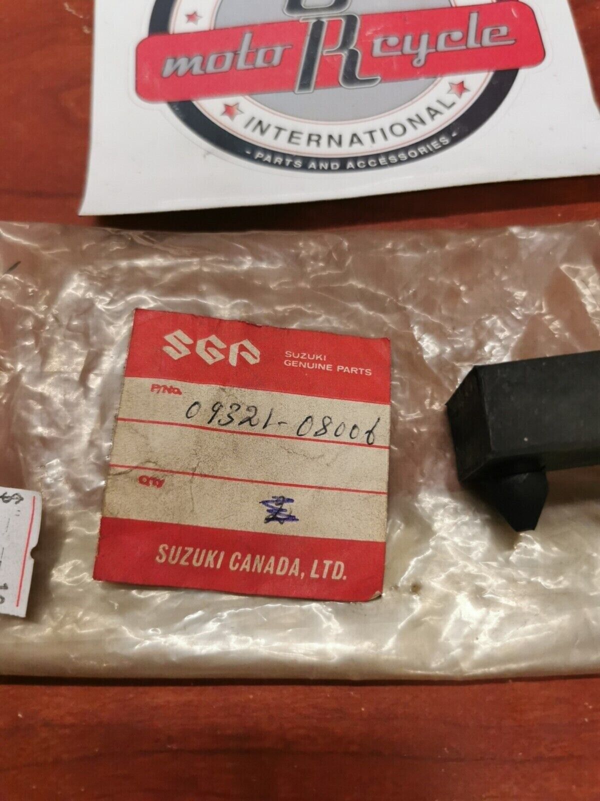 NOS Suzuki LT300 T125 TC120 TM75 TS50 DR350 SEAT CUSHION 09321-08006 S17