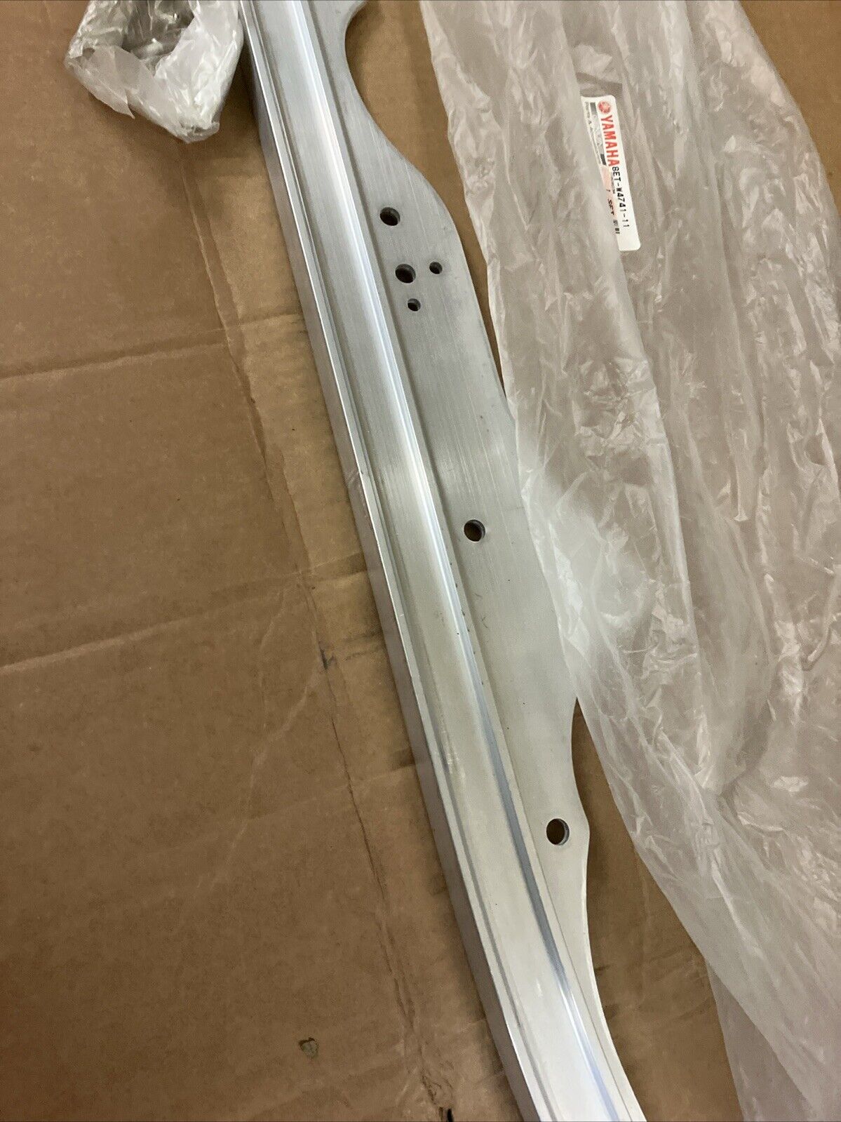 NOS Yamaha Venture RS GT MP LITE 2005 - 2018 Track frame sliding rail