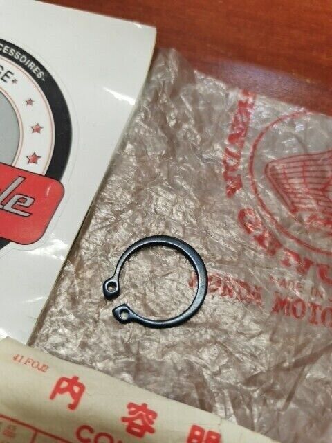 NOS Honda CB650 CB750 CL77 CR250M GL1100 GL1200 GL1500 CIRCLIP 94510-22000 H71
