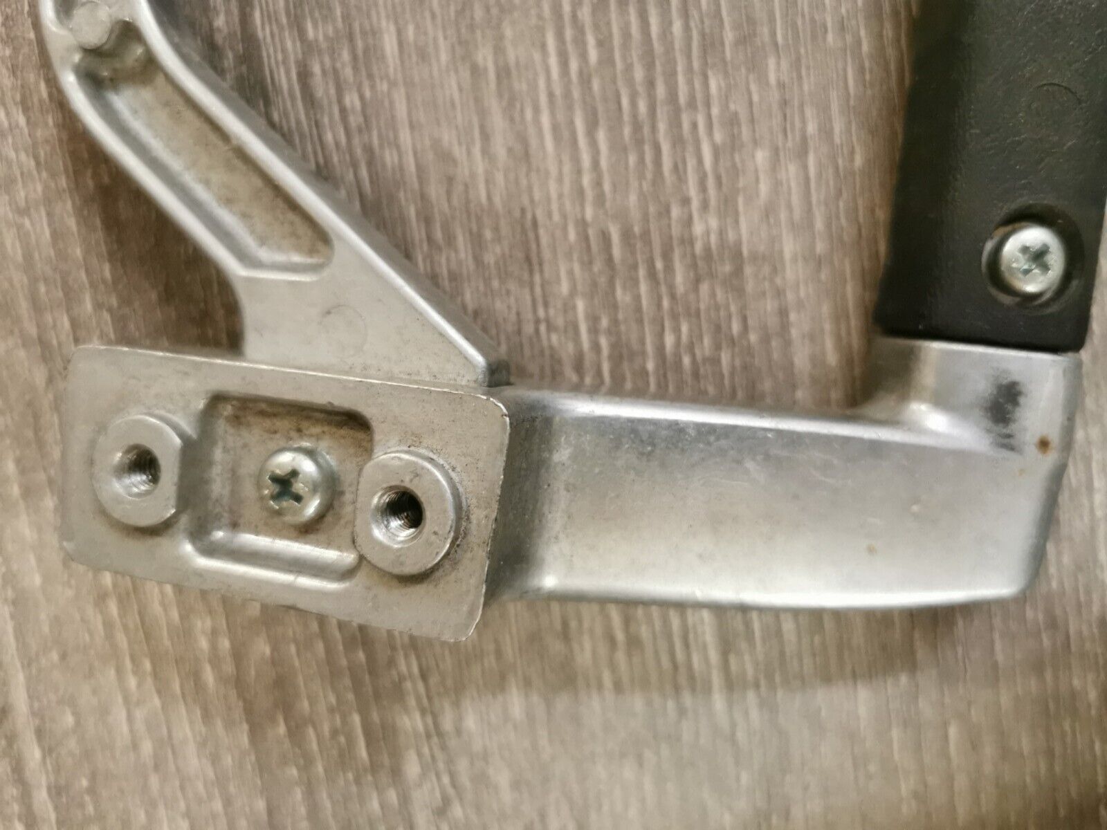 Honda GL1200 1985 1986 SEI Limited TRUNK HANDLE 81140-MG9-950 J27