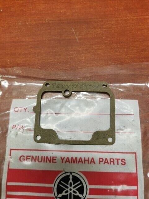 NOS Yamaha FLOAT CHAMBER GASKET 360-14184-00-00 SUB 360-14184-01-00 Y123