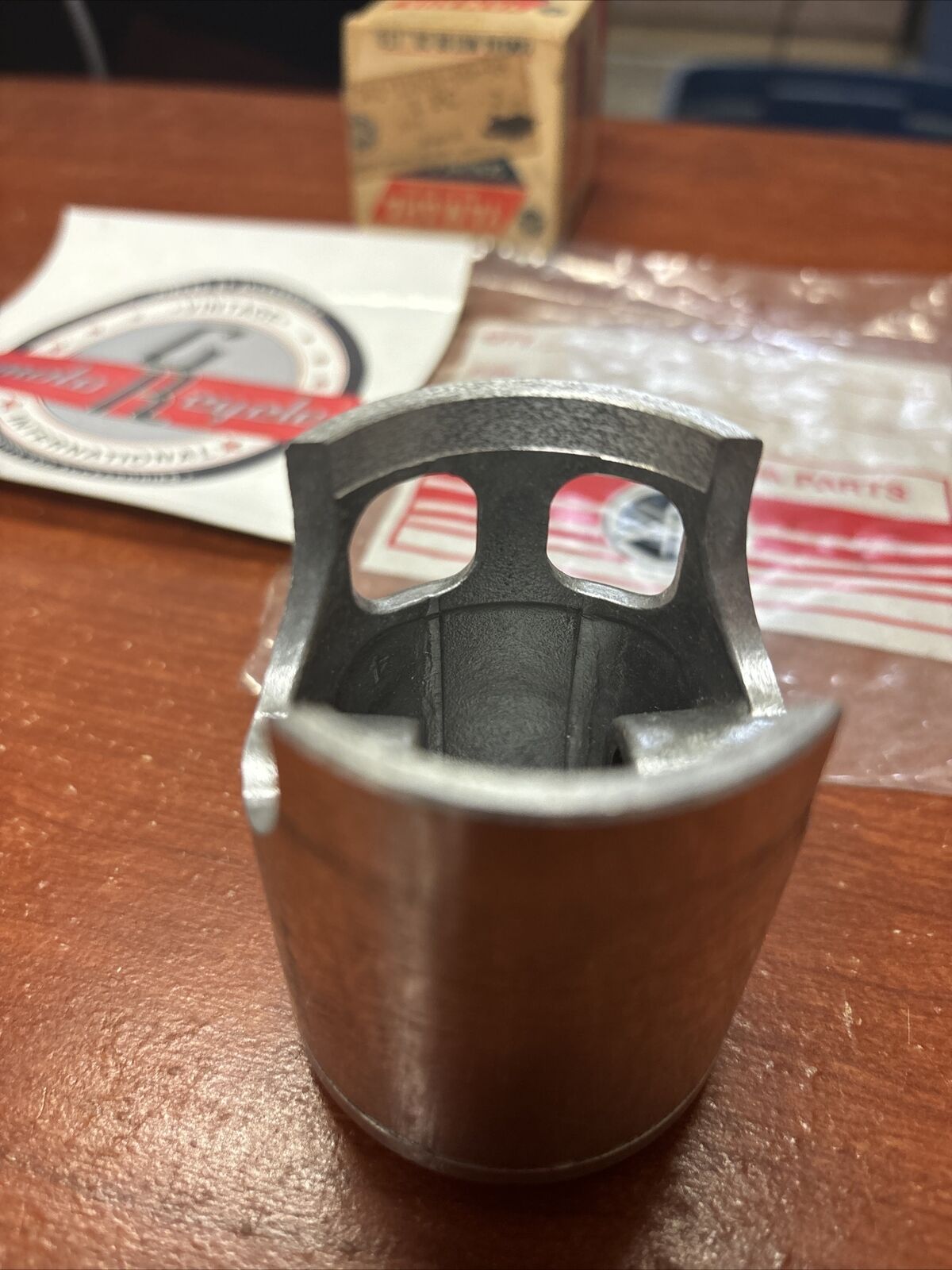 NOS Yamaha 1973 1974 1975 RD250 PISTON STD 361-11631-00-98 SUB 361-11631-03 Y175