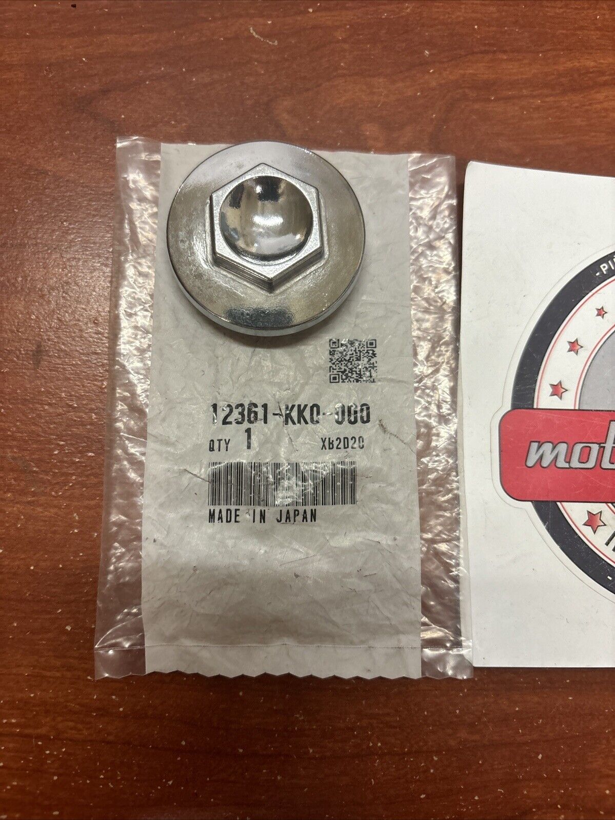 NOS Honda CB400SS CH125 FJS400 TAPPET ADJUSTING HOLE CAP 12361-KK0-000 H140