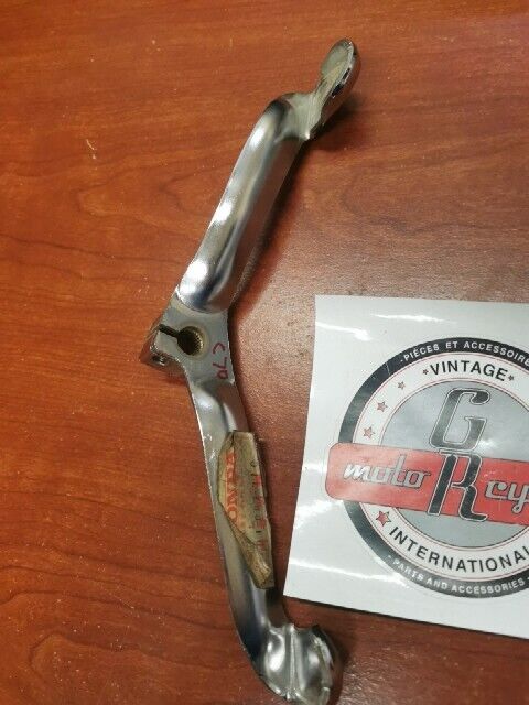 NOS Honda C50 CA100 CA102 GEARSHIFT PEDAL 24701-087-010 SUB 24701-141-650 H99
