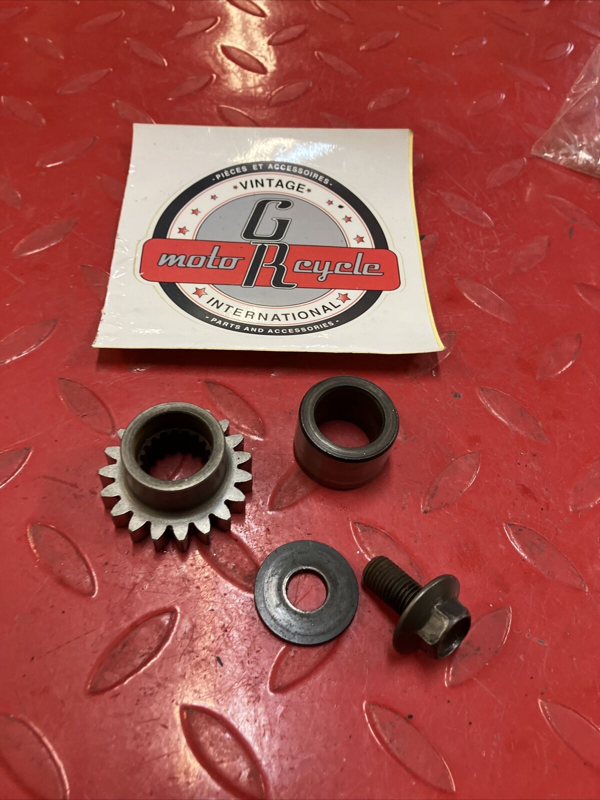 Suzuki RM125 1993 primary drive gear