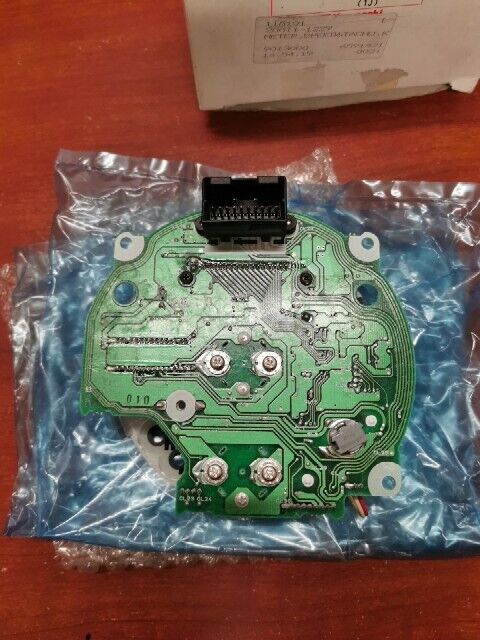 NOS Kawasaki 2002 - 2004 VN1500 SPEEDOMETER & TACHOMETER KPM 28011-1229 K37