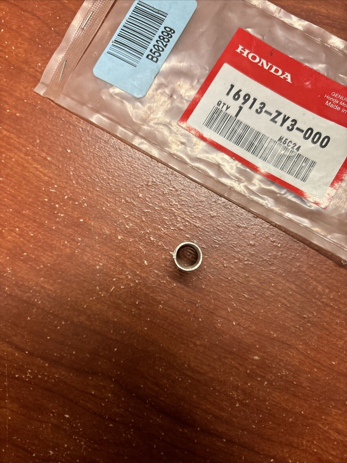 NOS Honda BF115 BF130 BF135 BF140 BF150 FUEL FILTER SPRING 16913-ZY3-000 H182