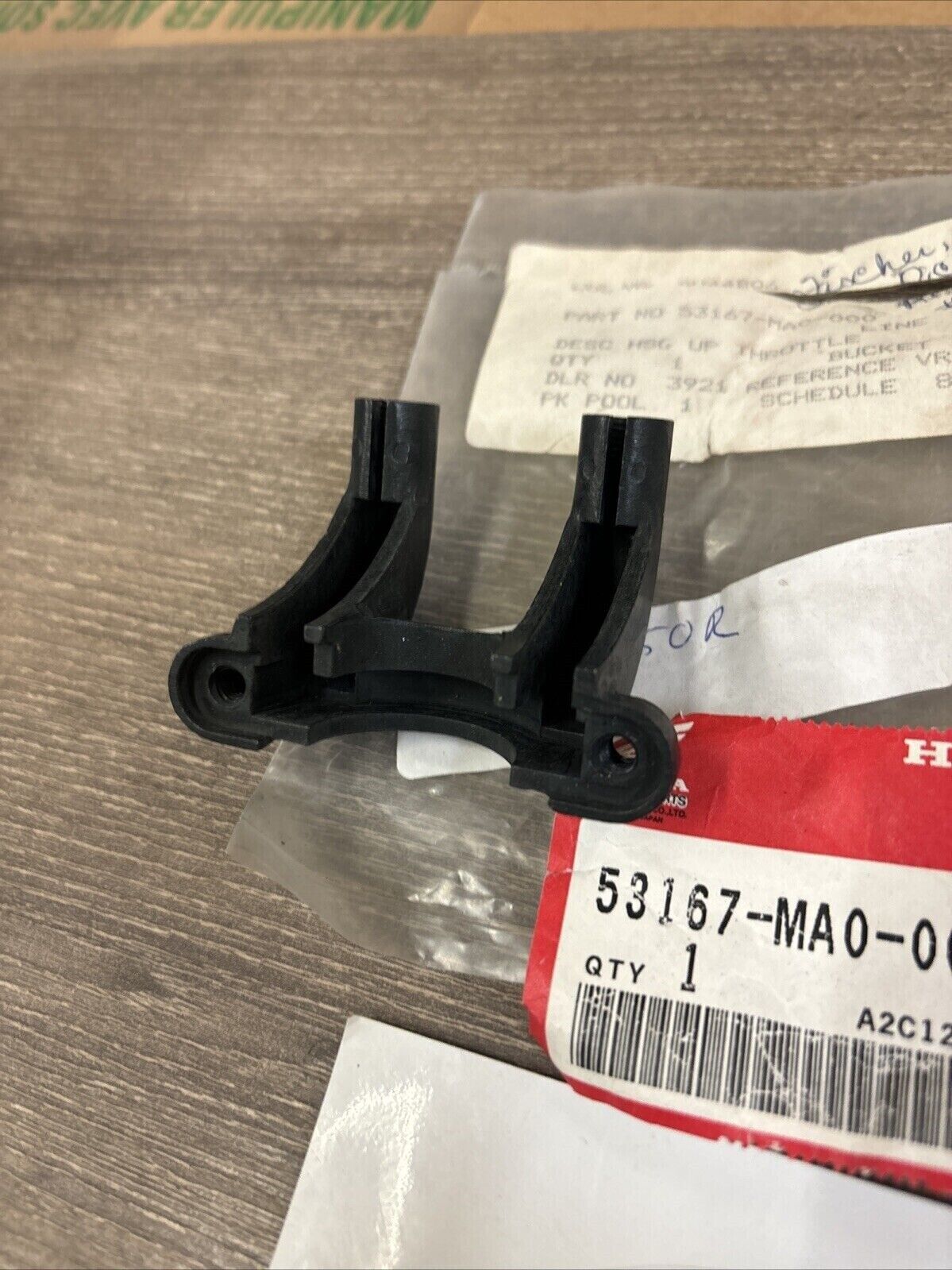 NOS Honda UPPER & LOWER THROTTLE HOUSING 53167-MA0-000 & 53168-MA0-000 H120