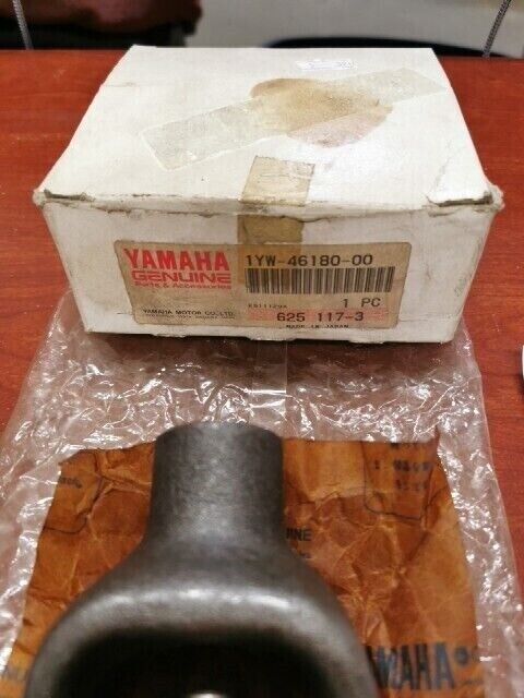 NOS Yamaha YFM350 REAR CROSS JOINT 1YW-46180-00-00 SUB. 1YW-46180-02-00 Y102