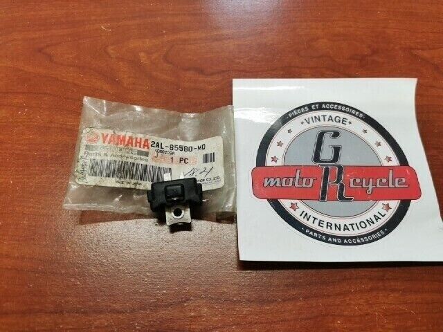 NOS Yamaha YFS200 YSR50 PULSER COIL 2AL-85580-M0-00 Y102