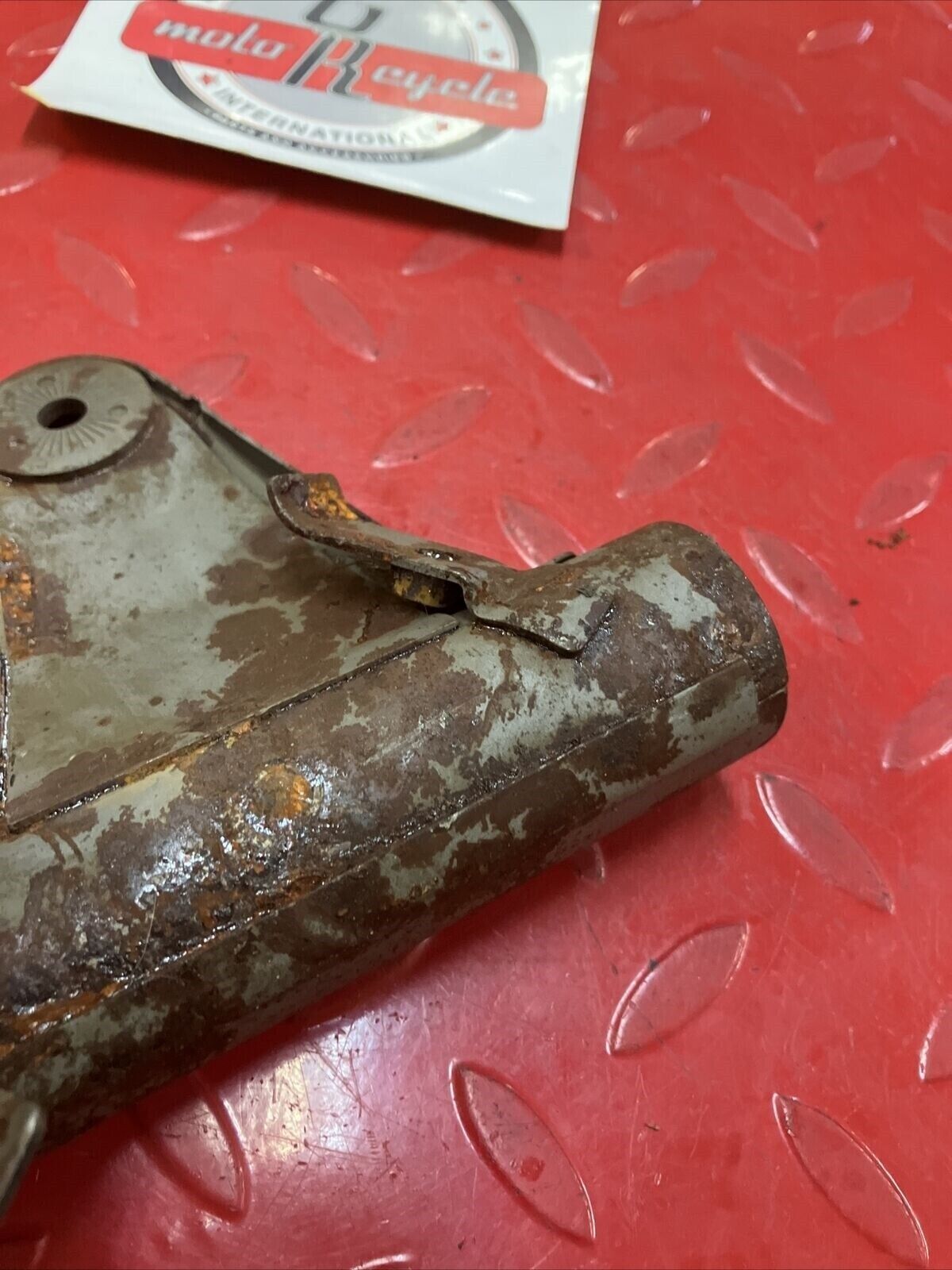 Yamaha RD400 1977 right fork upper cover headlight bracket 1976