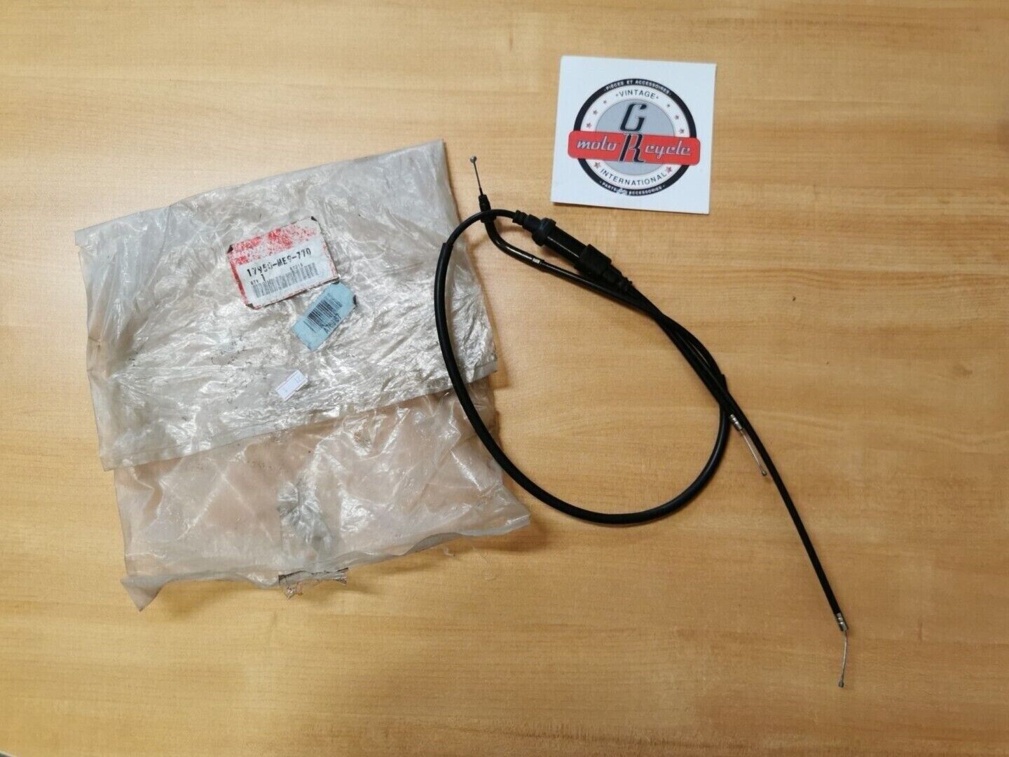 NOS HONDA VT700CA 1984  1985 CABLE  CHOKE  17950-ME9-770  H29