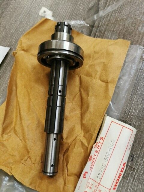 NOS HONDA XL175 1973 - 1977 COUNTERSHAFT COMP 23220-362-000 H87