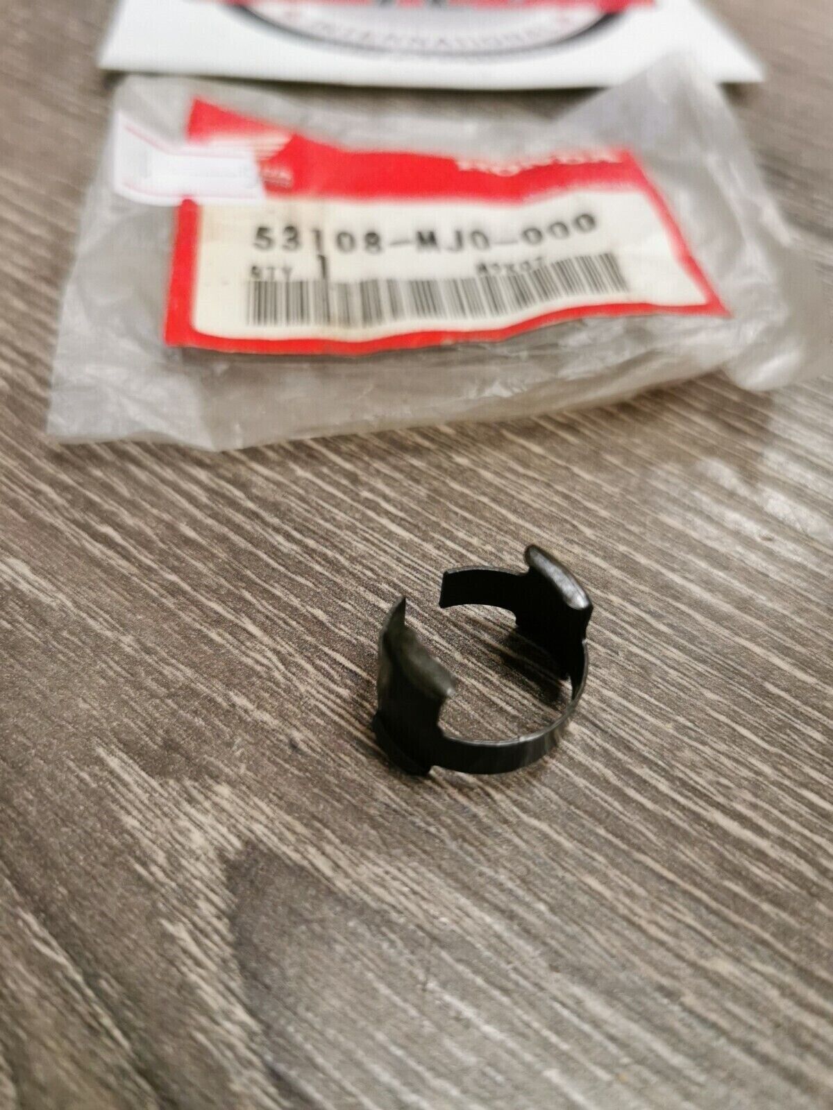 NOS HONDA CBR600 RING  53108-MJ0-000 H53